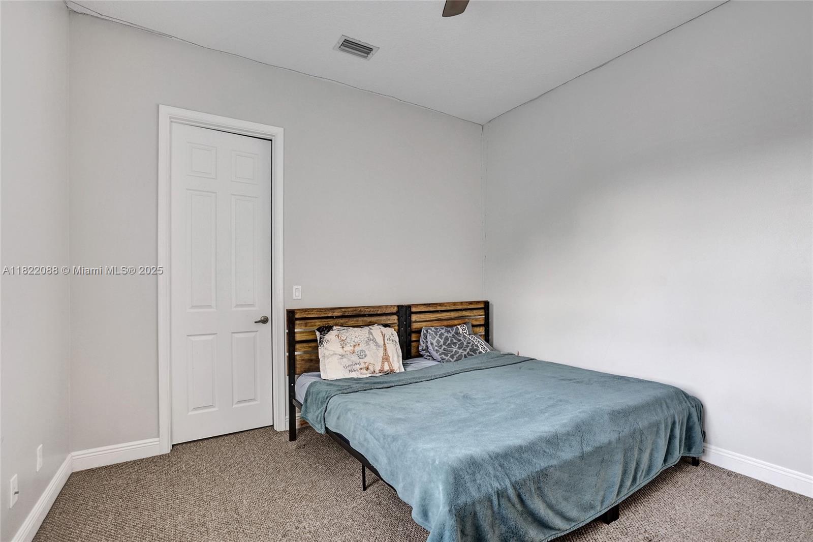 DILLRUN ESTATES - Residential Lease