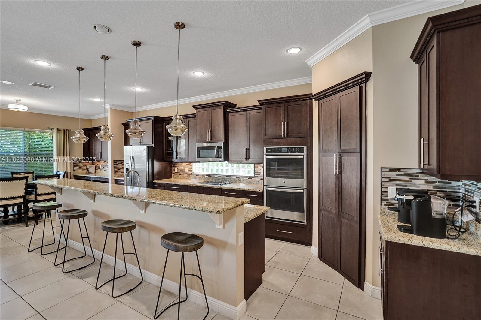 DILLRUN ESTATES - Residential Lease