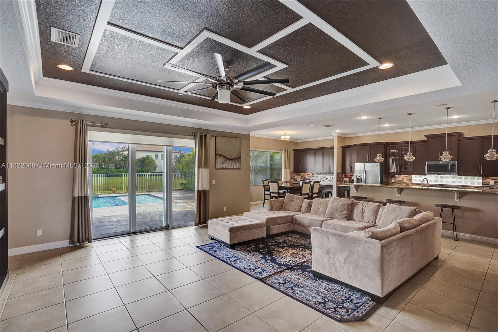DILLRUN ESTATES - Residential Lease