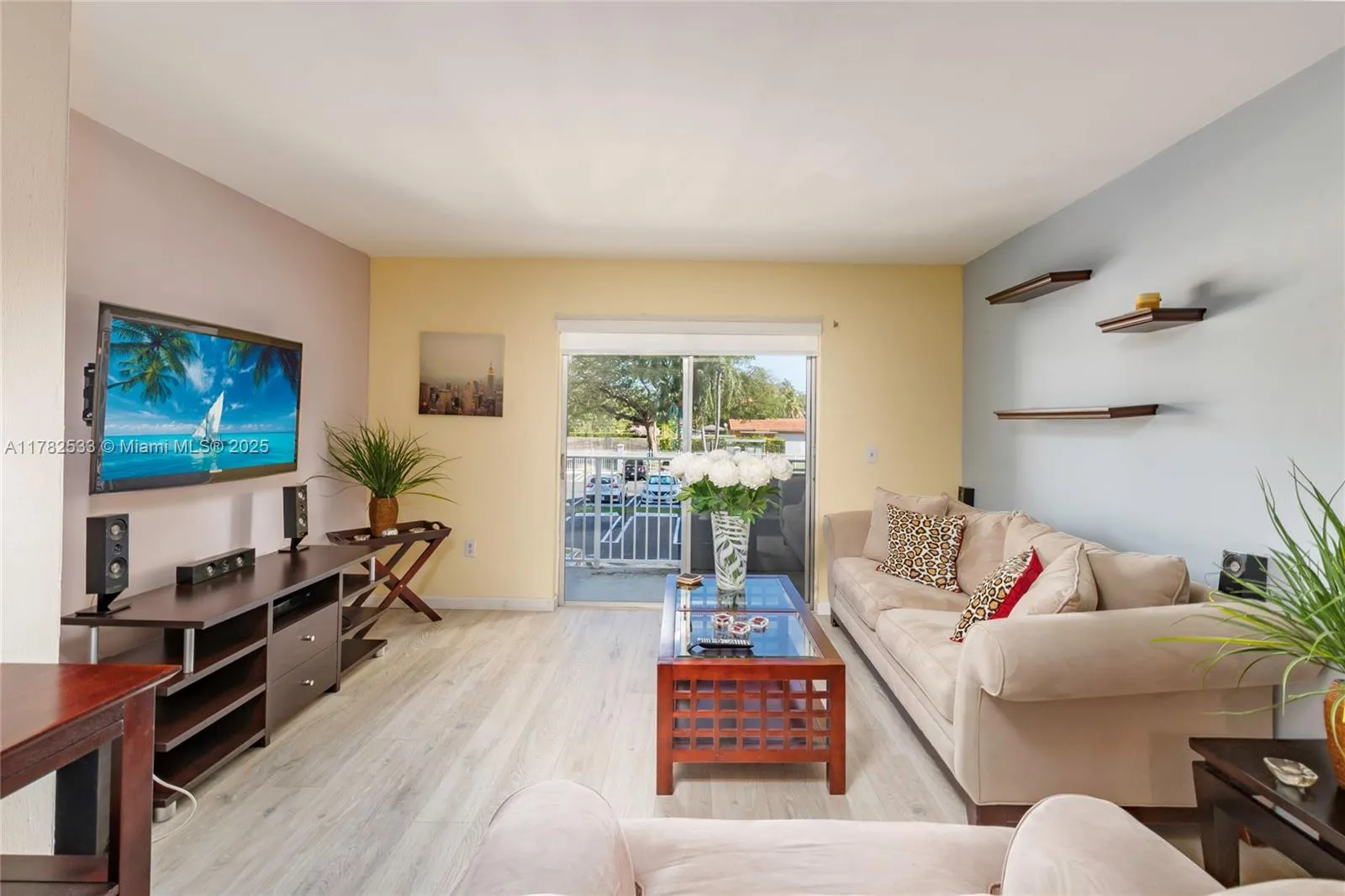 Miami, Florida 33155, United States, 2 Bedrooms Bedrooms, ,2 BathroomsBathrooms,Residential,Active,107254