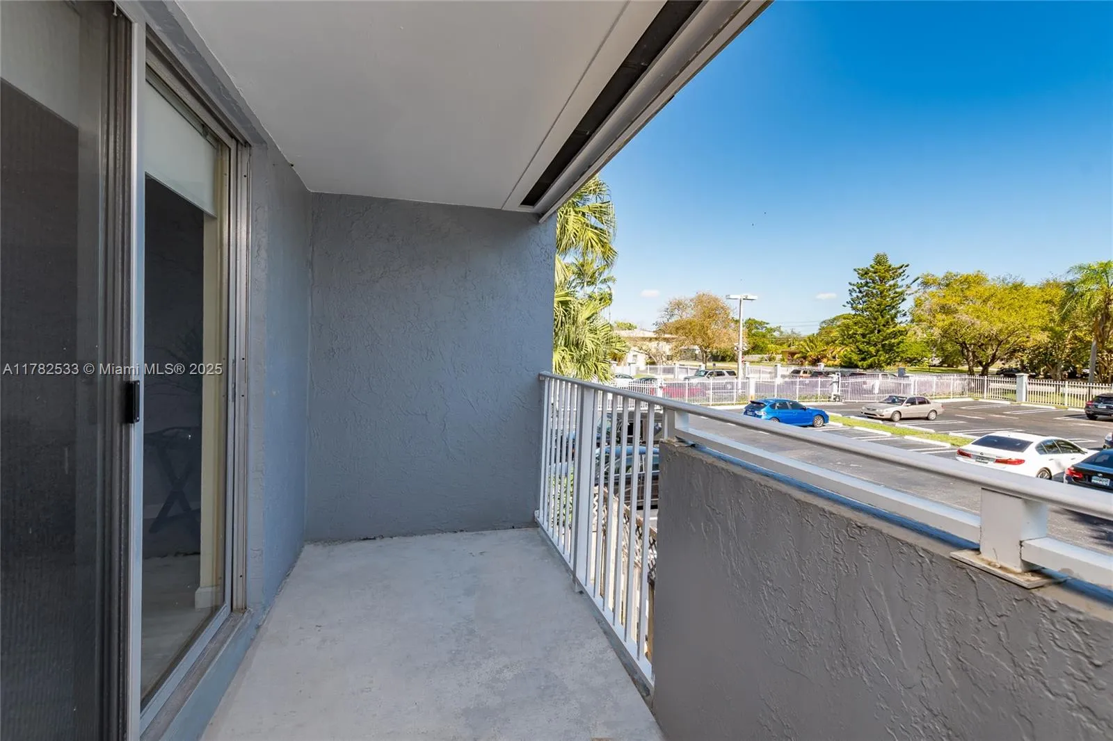 Miami, Florida 33155, United States, 2 Bedrooms Bedrooms, ,2 BathroomsBathrooms,Residential,Active,107254