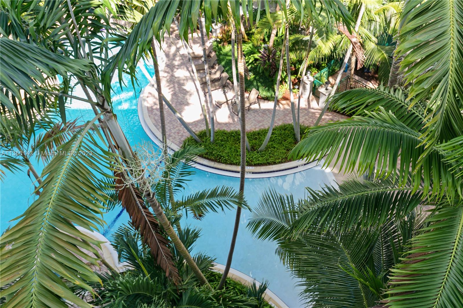 VERANDA CONDO - Residential