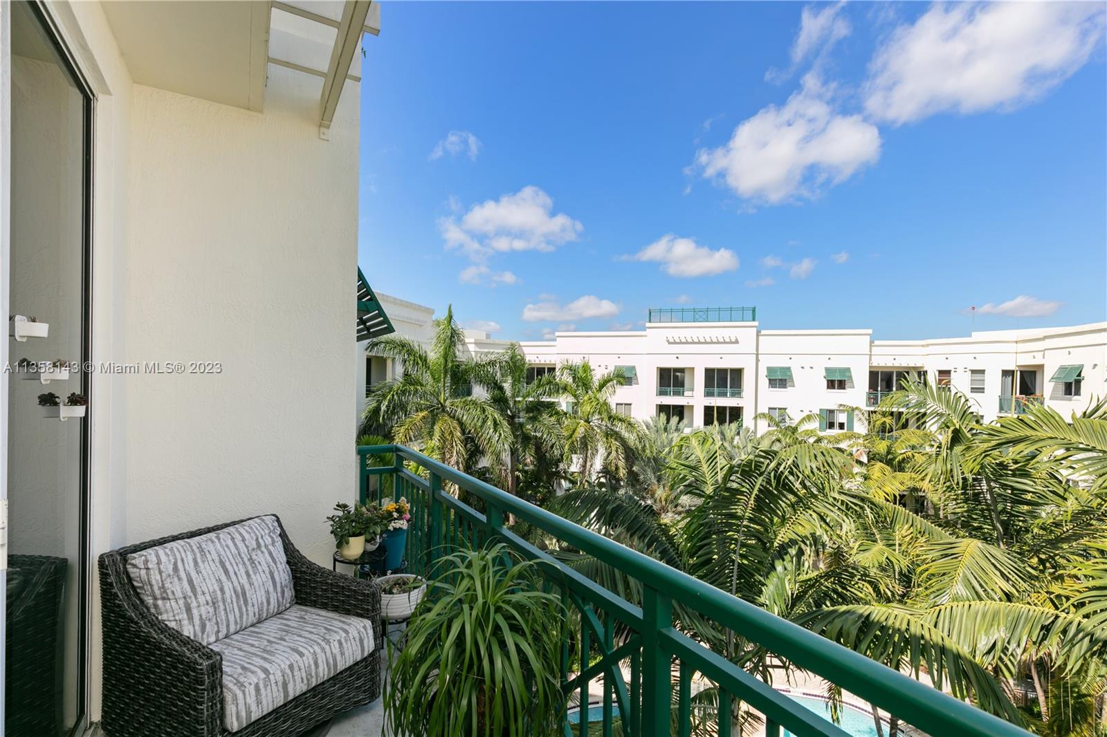 VERANDA CONDO - Residential