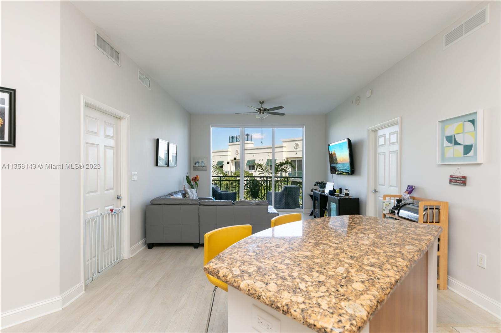VERANDA CONDO - Residential