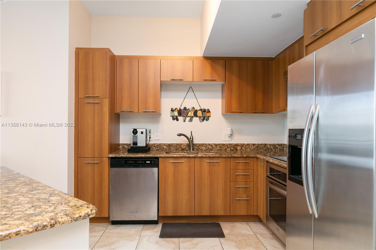 VERANDA CONDO - Residential