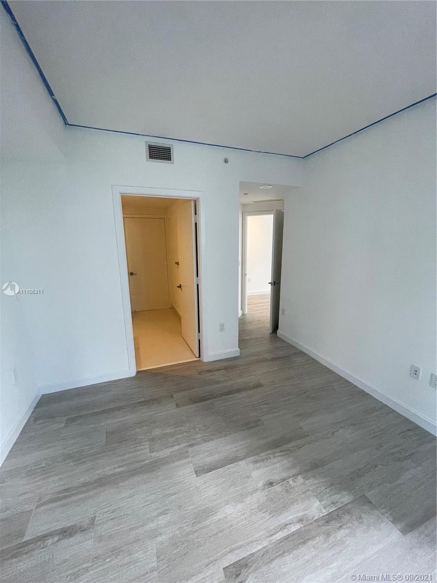 BRICKELL HEIGHTS WEST CON - Residential Lease