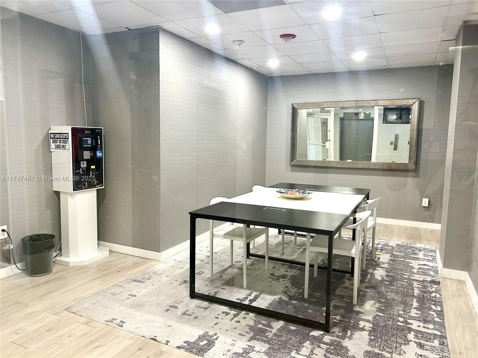 KENNEDY HOUSE CONDO - Residential