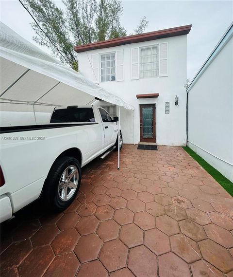 Photo of 1589 W 73rd St, Hialeah, FL 33014 (MLS # A12001538)