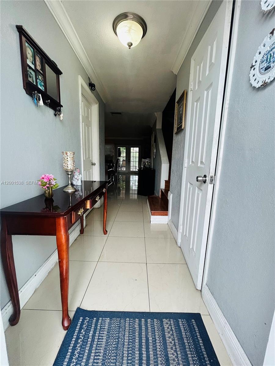 1589 W 73rd St, Hialeah, FL, 33014/$458,000 2 1589 W 73rd St