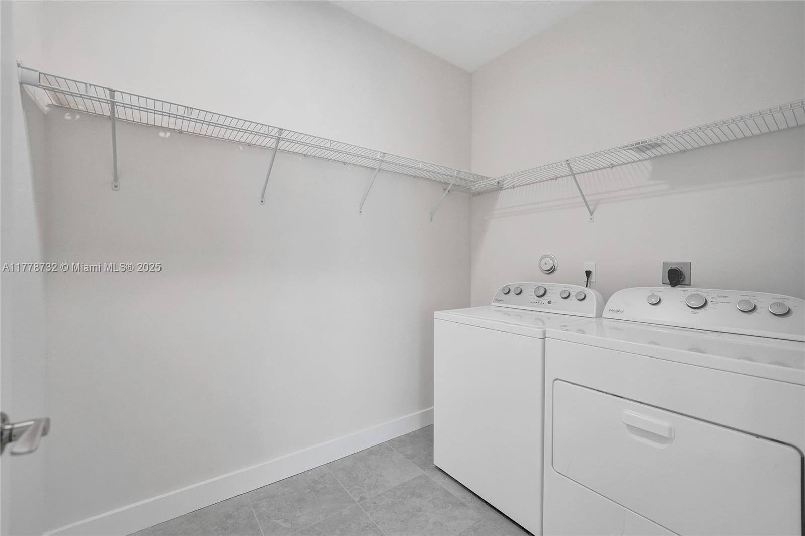 HILLCREST COUNTRY CLUB SO - Residential