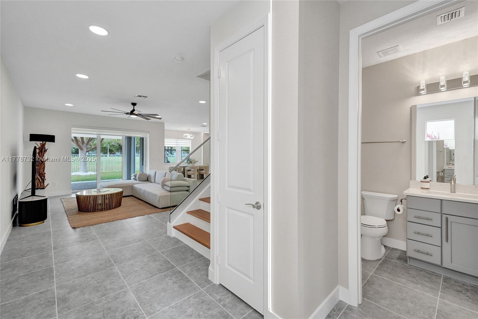 HILLCREST COUNTRY CLUB SO - Residential