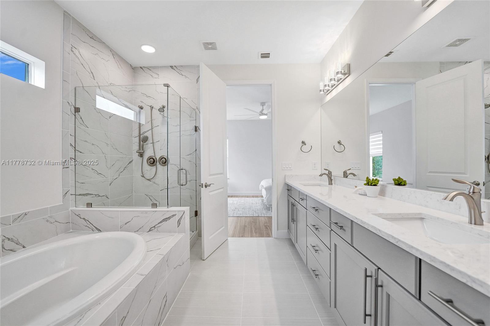 HILLCREST COUNTRY CLUB SO - Residential