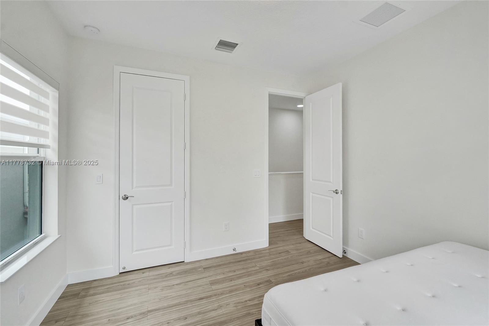 HILLCREST COUNTRY CLUB SO - Residential