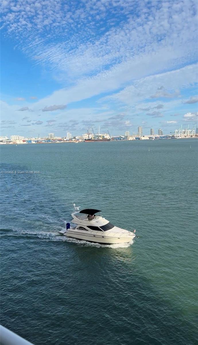 ST LOUIS CONDO - Residential Lease