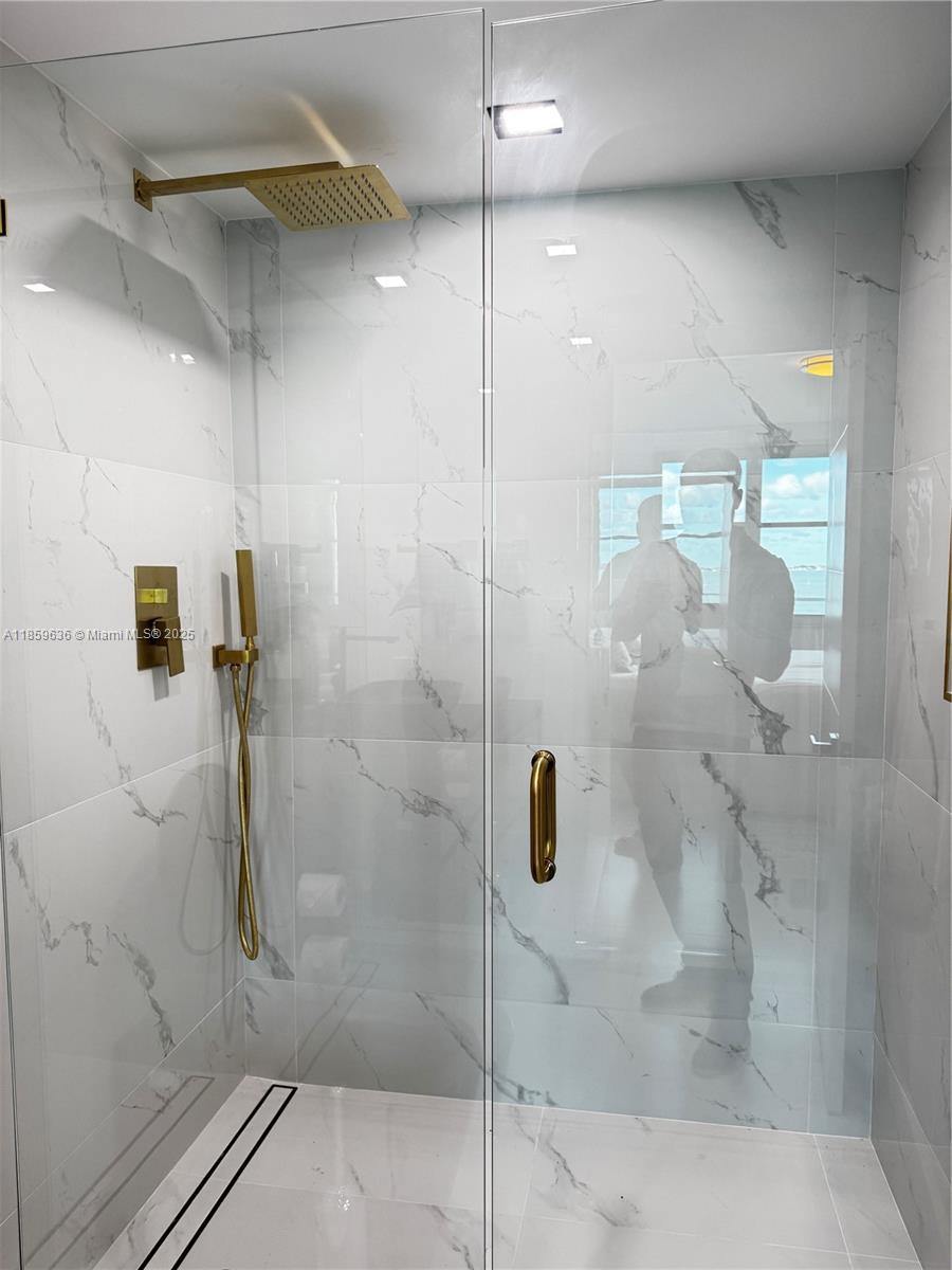 ST LOUIS CONDO - Residential Lease