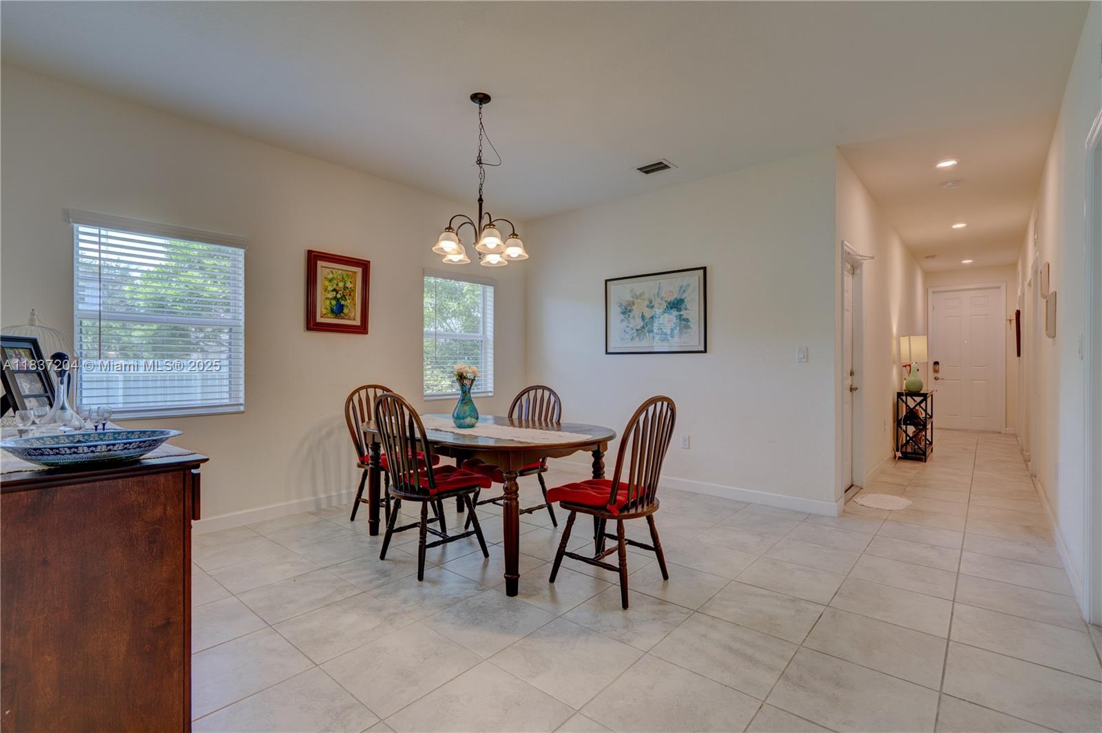 289 SE 31st Ave, Homestead, FL, 33033/$509,000 2 289 SE 31st Ave