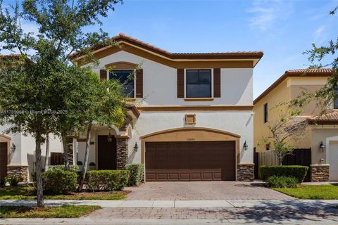 Photo of 10075 NW 86th Ter, Doral, FL 33178 (MLS # A11785964)
