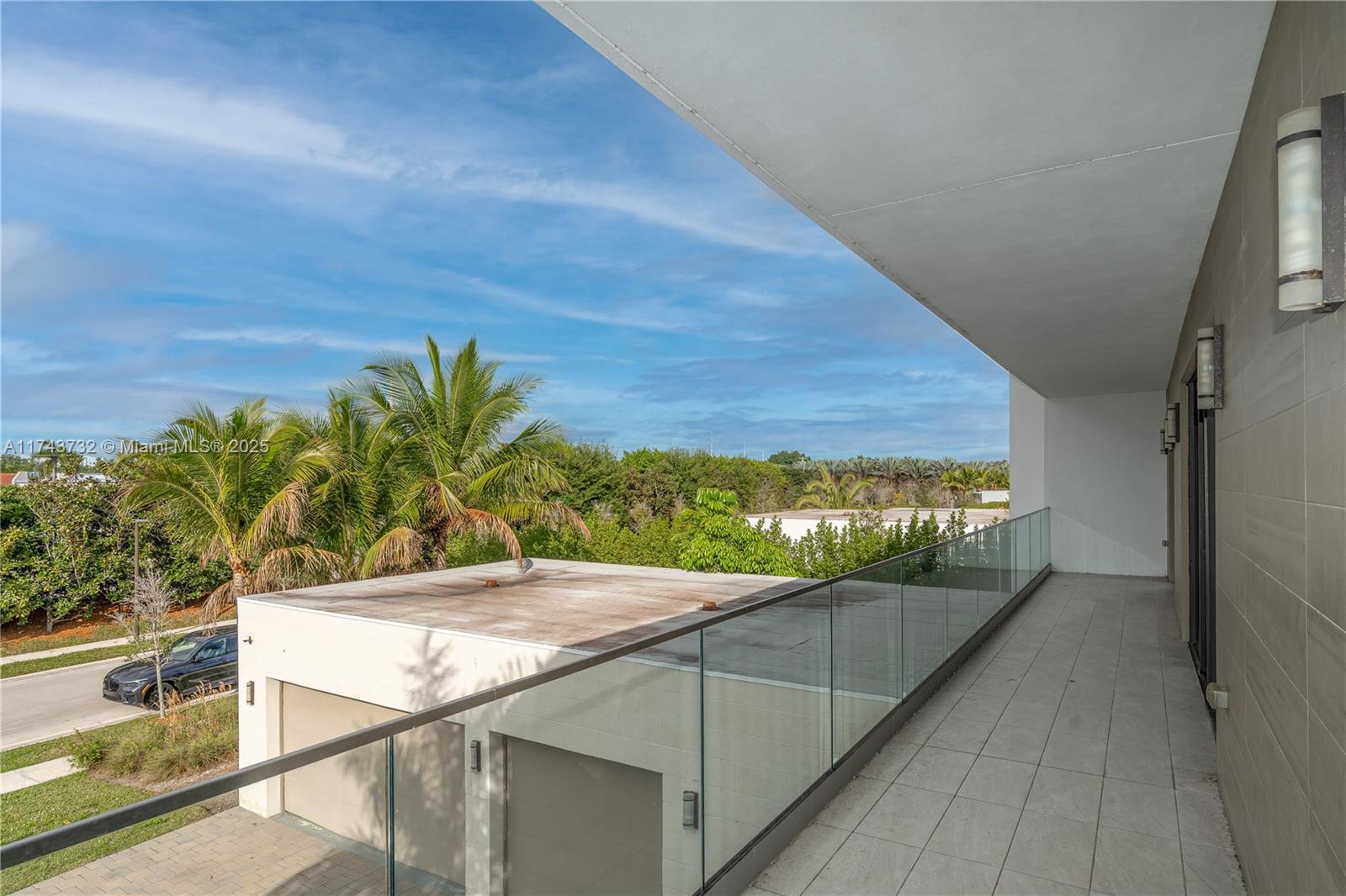 WESTON ESTATES - Residential