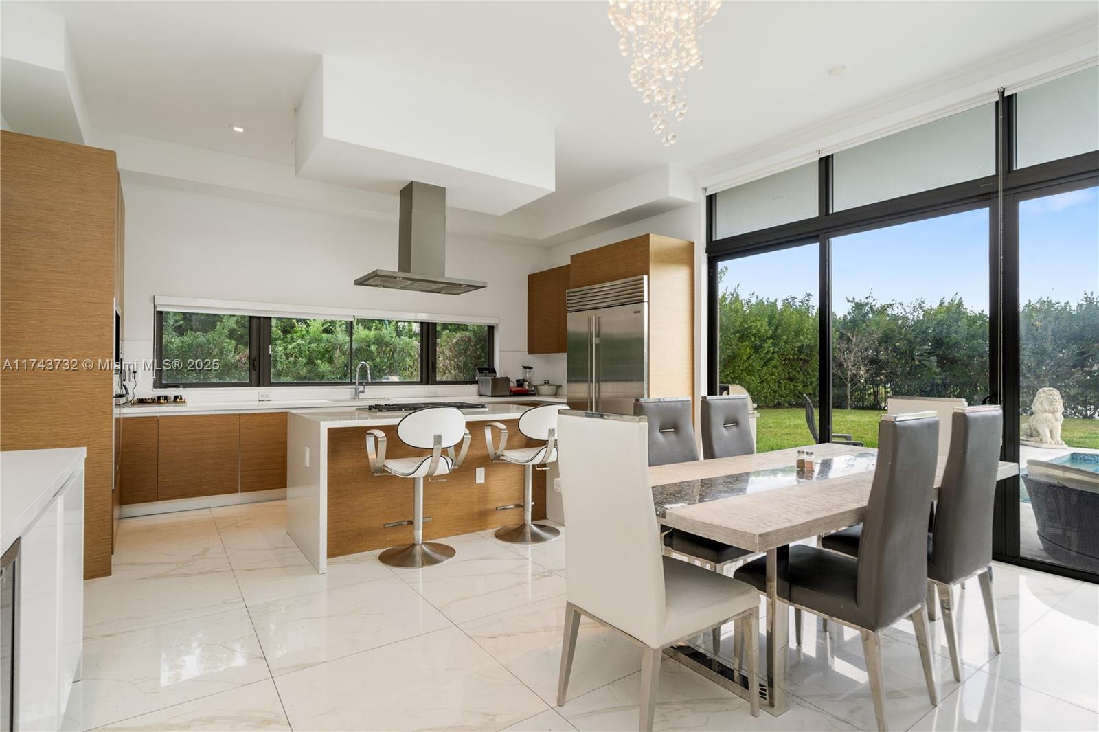 WESTON ESTATES - Residential