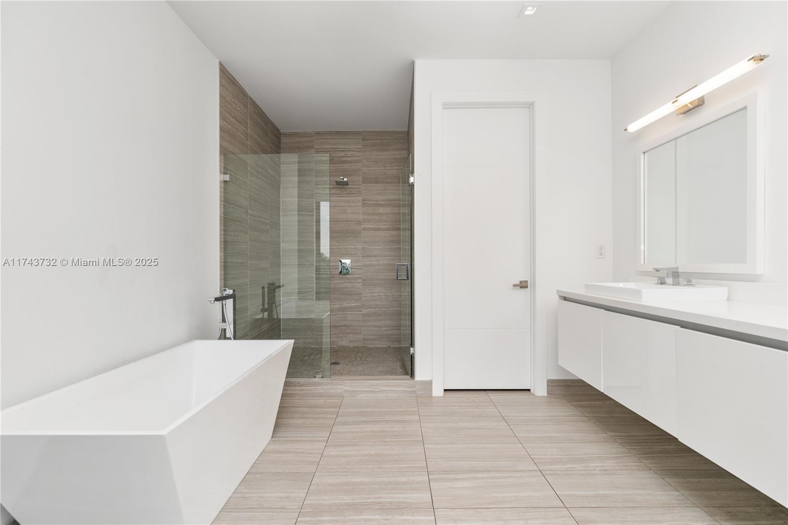WESTON ESTATES - Residential