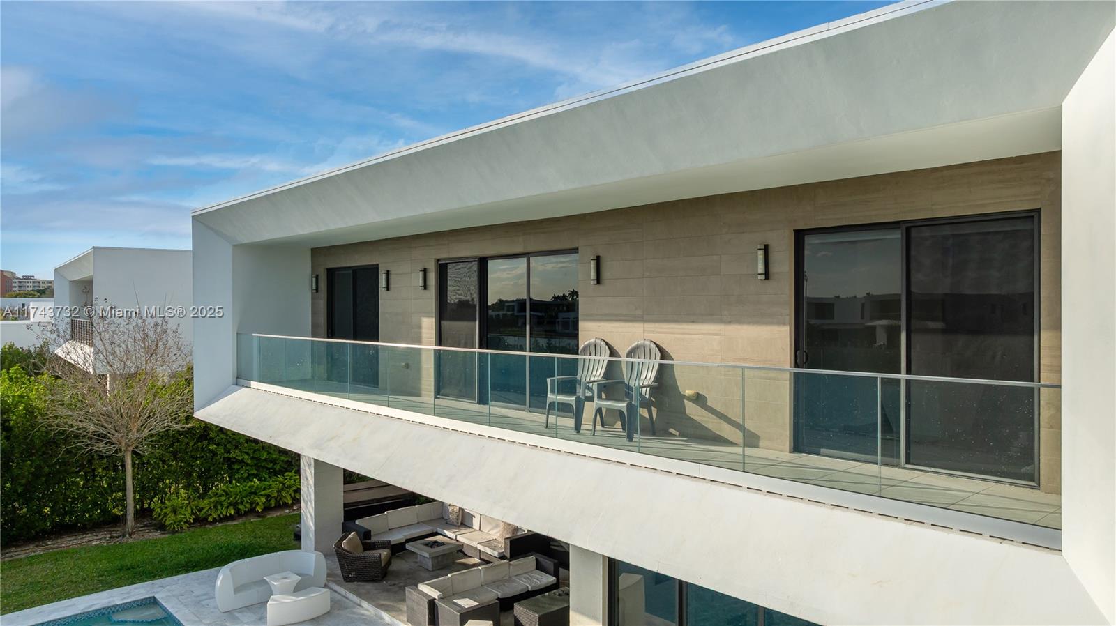 WESTON ESTATES - Residential