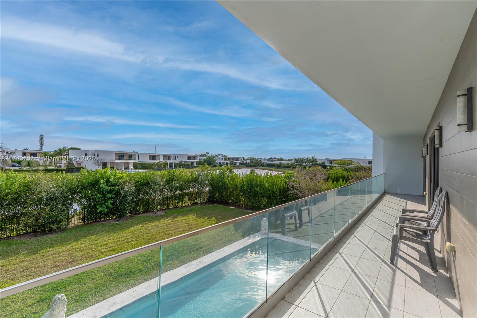 WESTON ESTATES - Residential