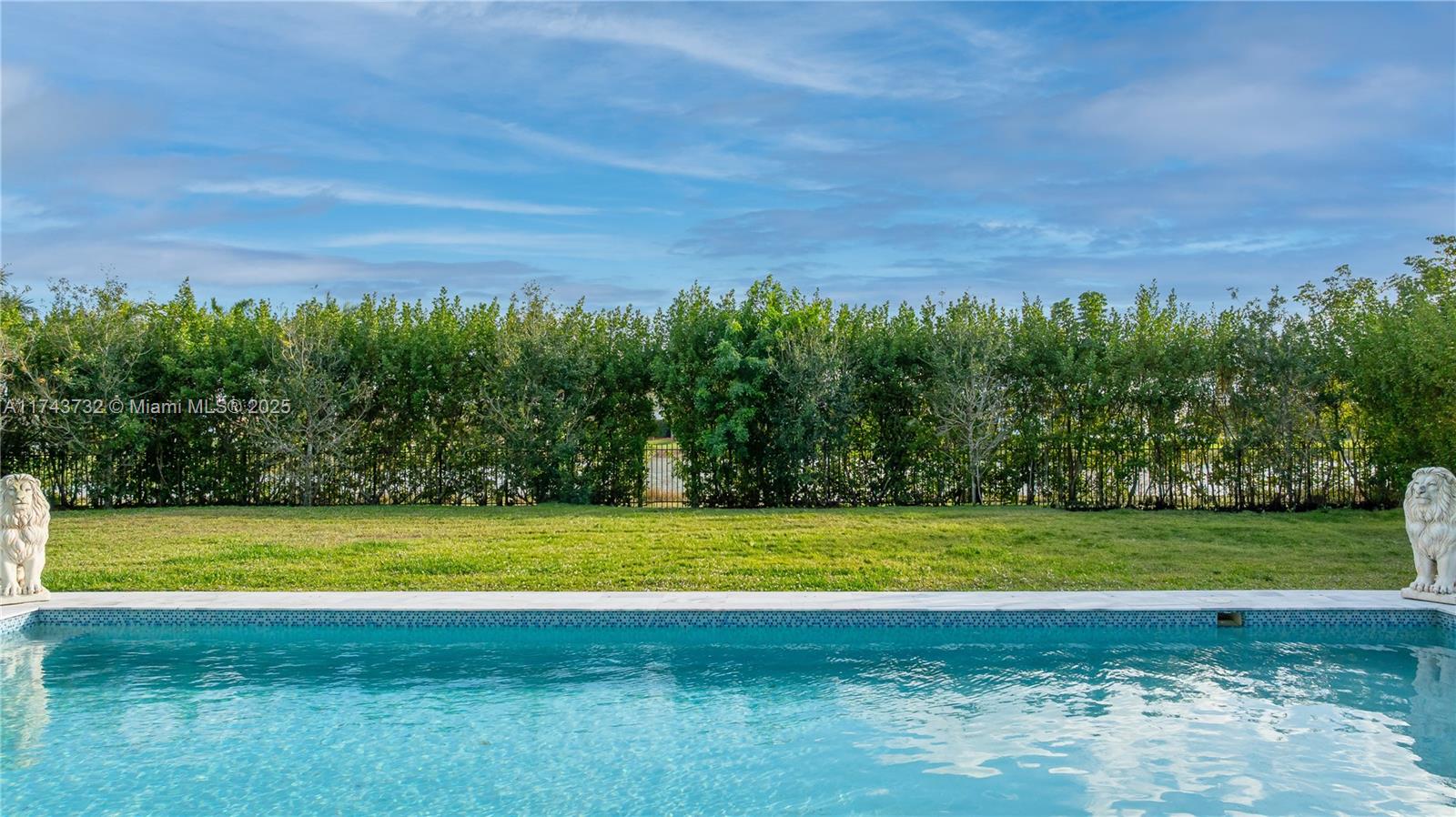 WESTON ESTATES - Residential