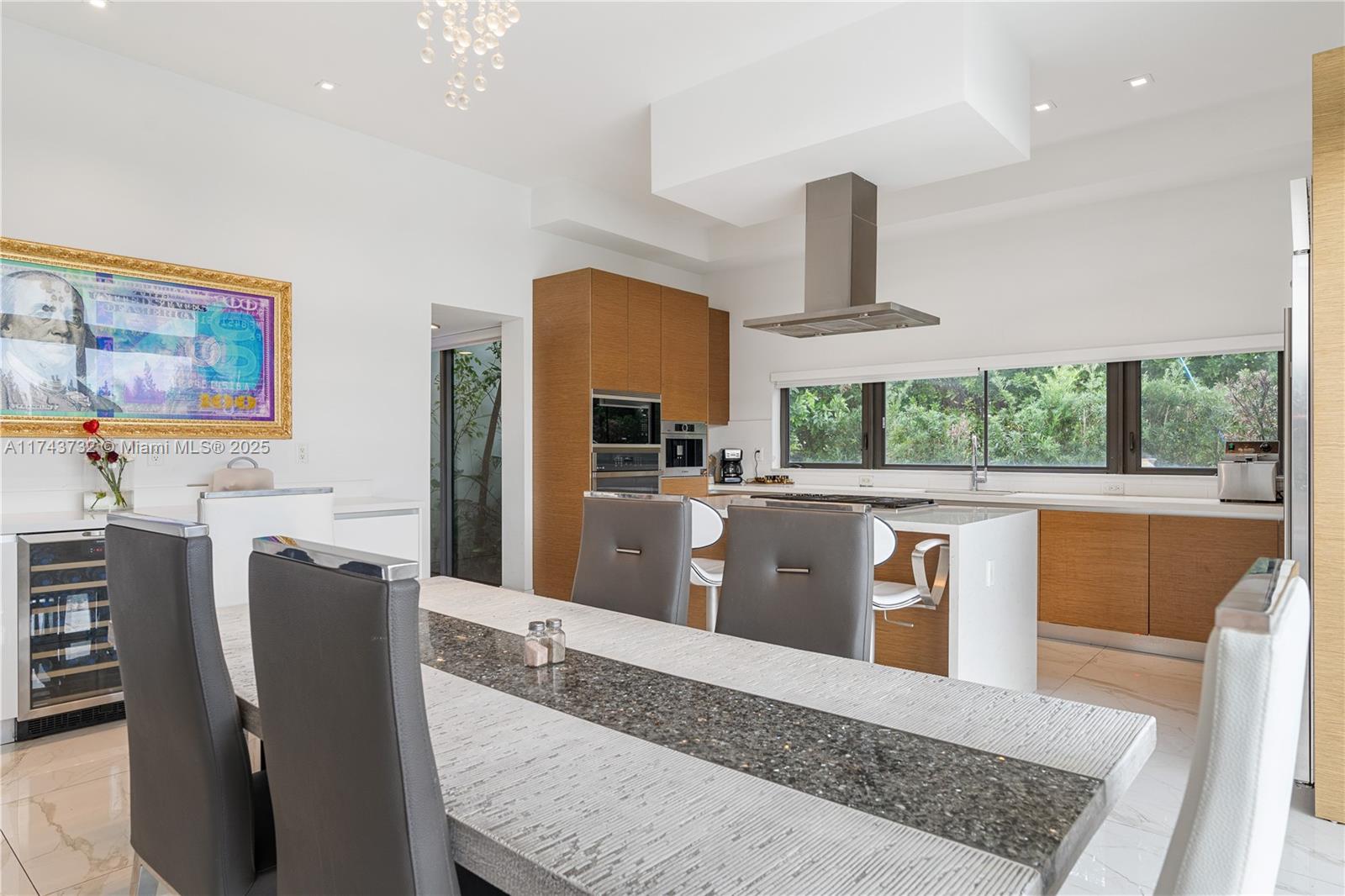 WESTON ESTATES - Residential
