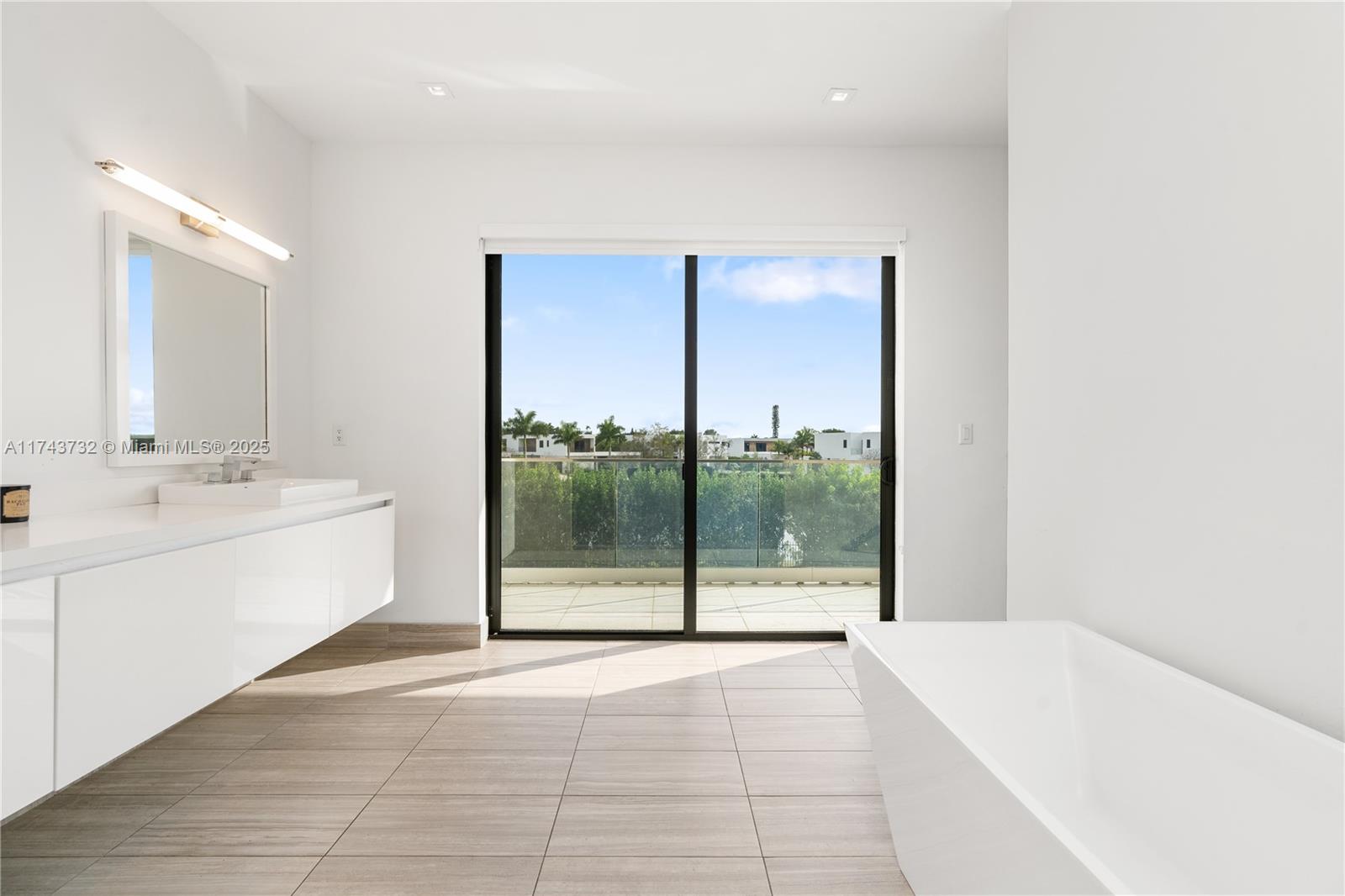 WESTON ESTATES - Residential