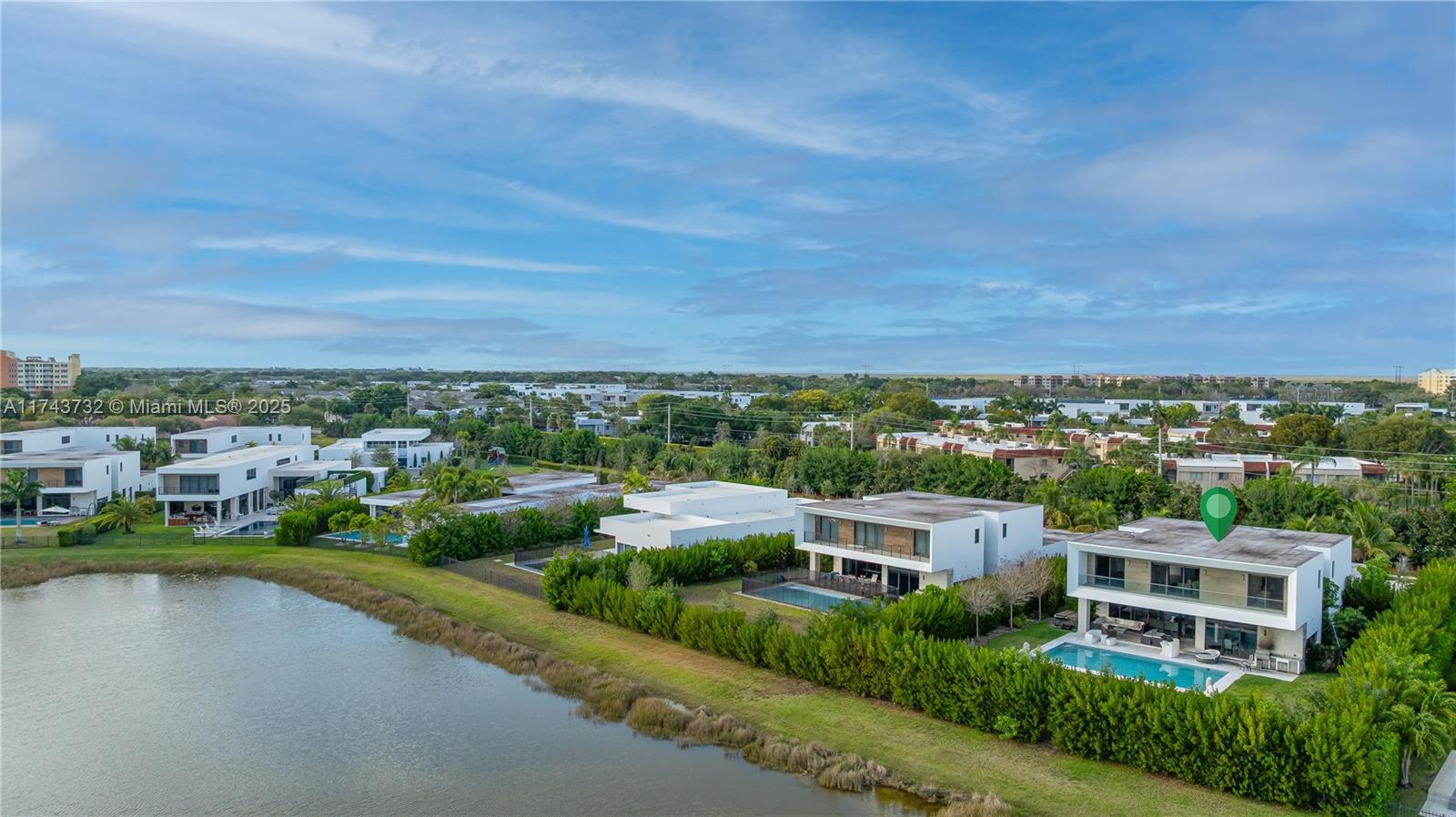 WESTON ESTATES - Residential