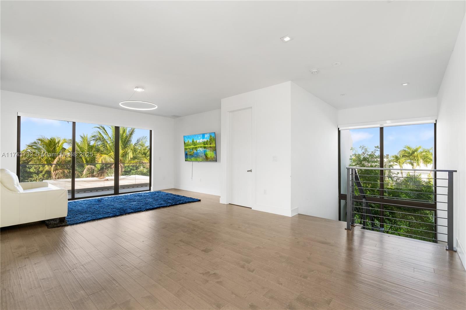 WESTON ESTATES - Residential