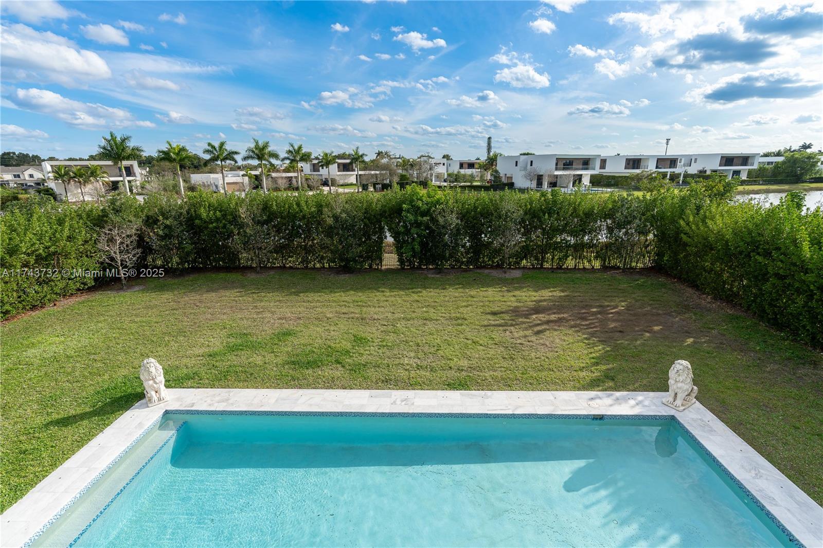 WESTON ESTATES - Residential