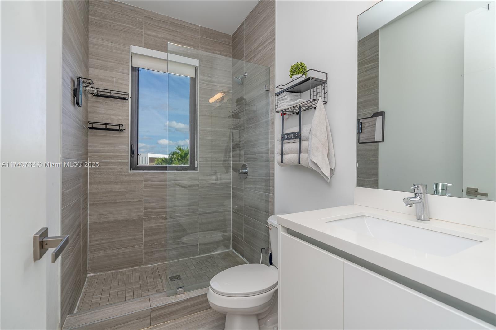 WESTON ESTATES - Residential
