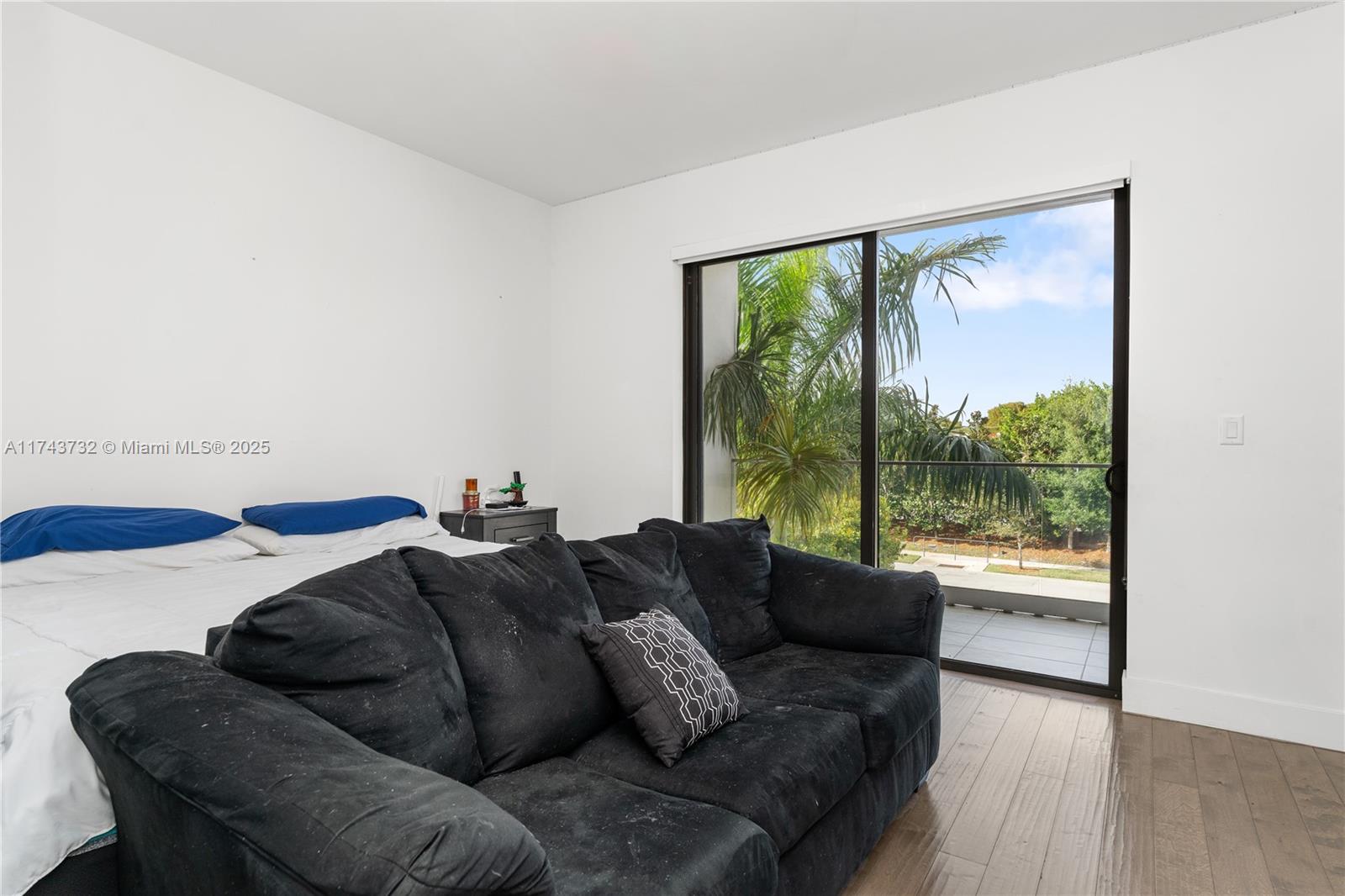 WESTON ESTATES - Residential