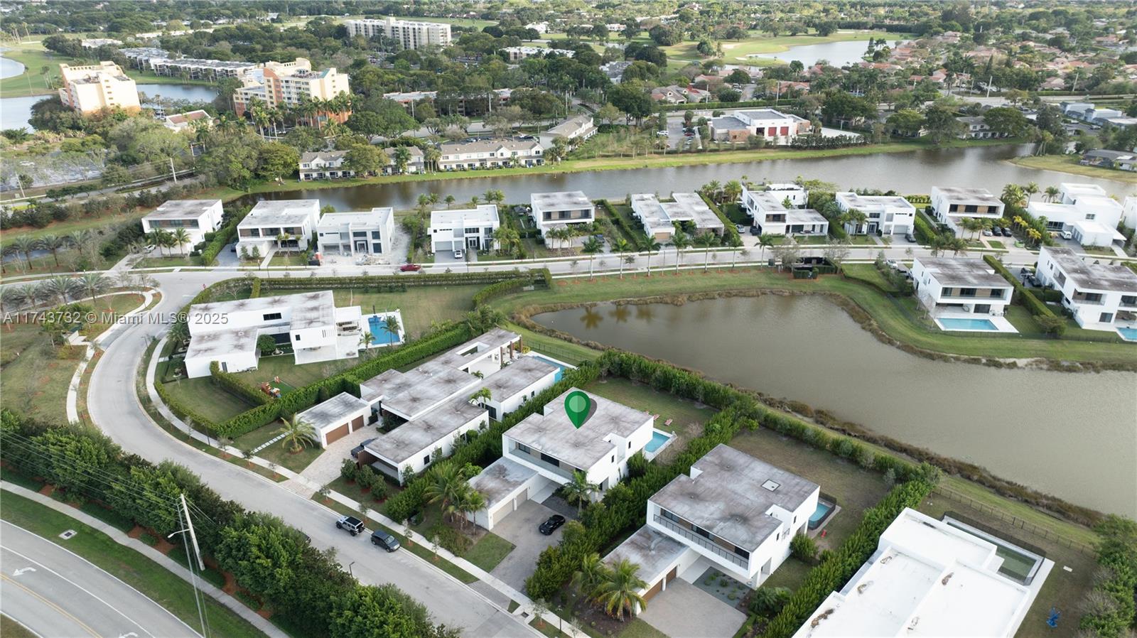 WESTON ESTATES - Residential