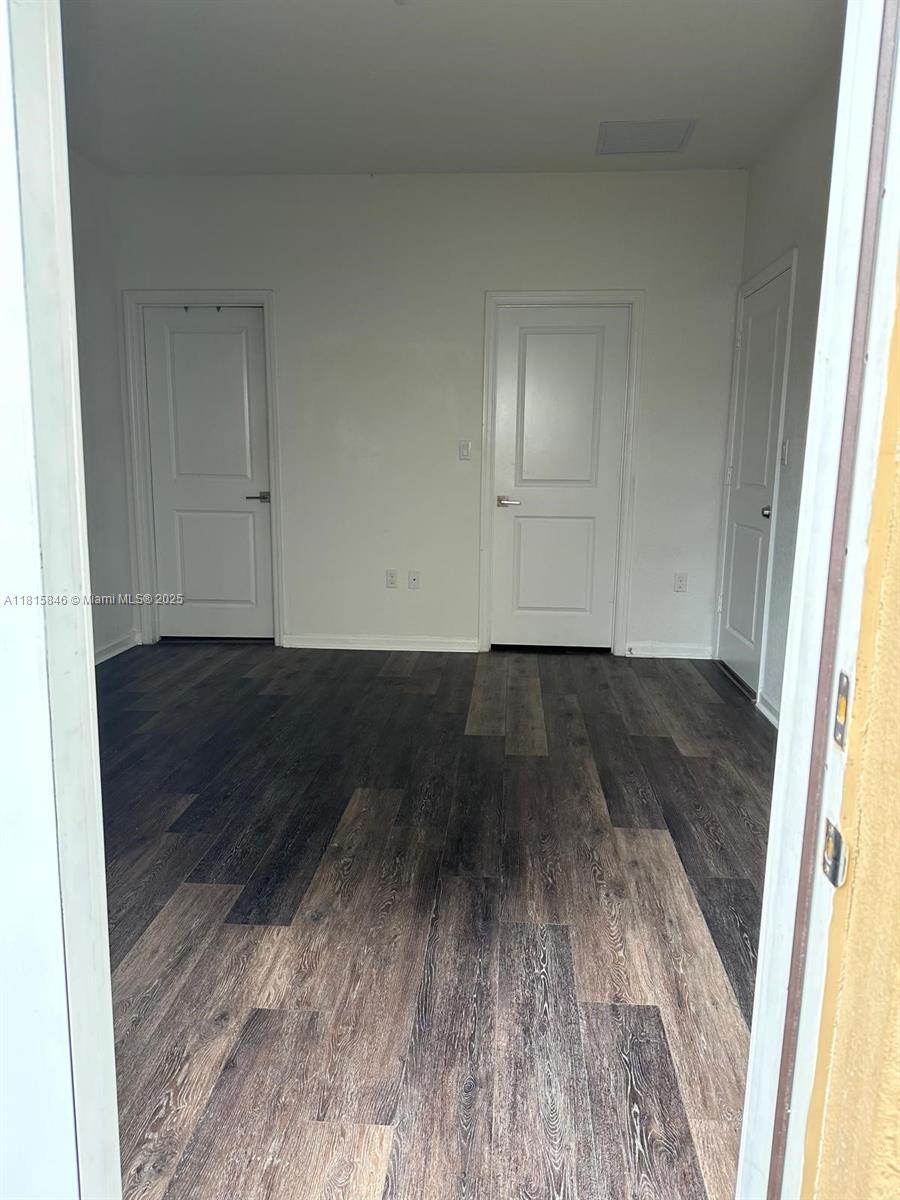 Rental Property at 24830 Sw 122nd Pl 1, Homestead, Miami-Dade County, Florida - Bedrooms: 1 
Bathrooms: 1  - $1,300 MO.