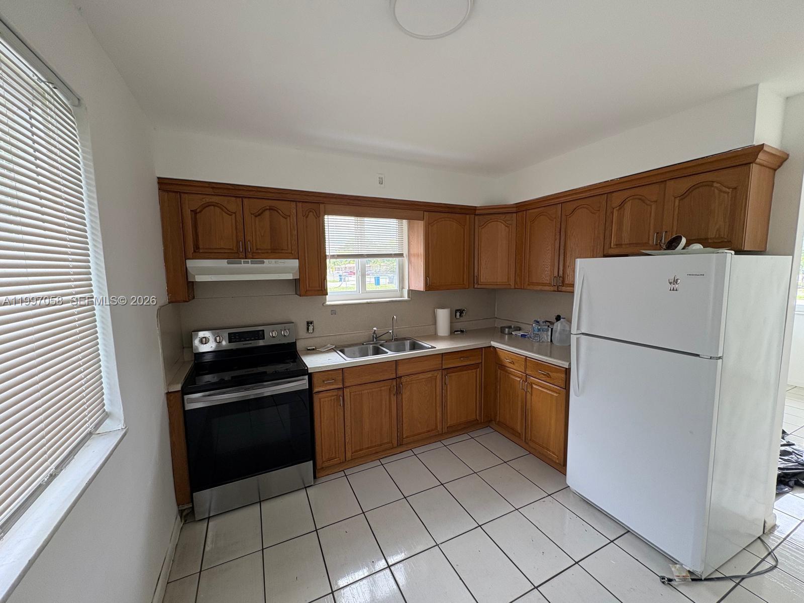 MIAMI GARDENS ESTATES - Residential Lease