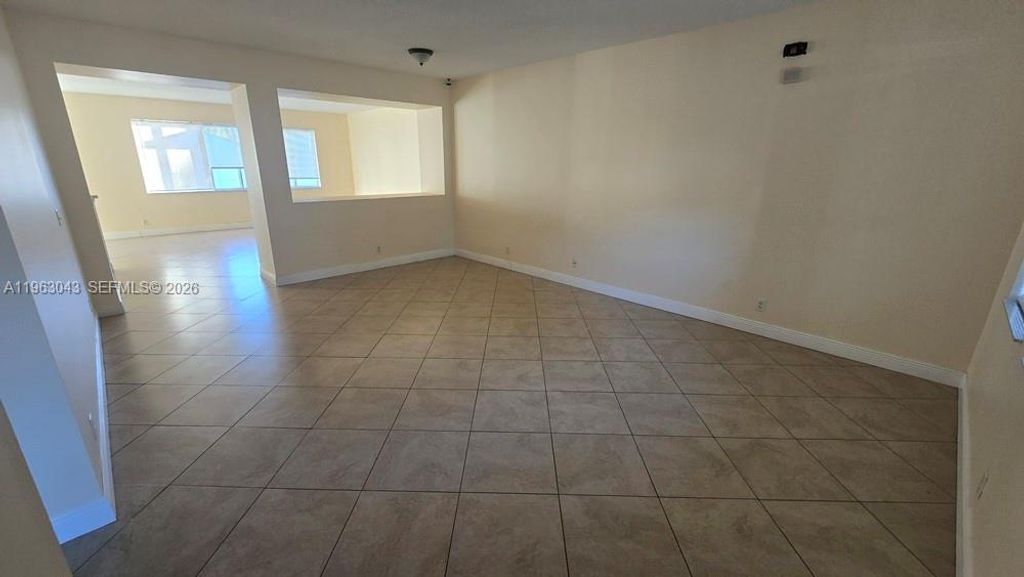 Photo of 1010 SW Dubuque Ave, Port St Lucie, FL 34953 (MLS # A11963043)