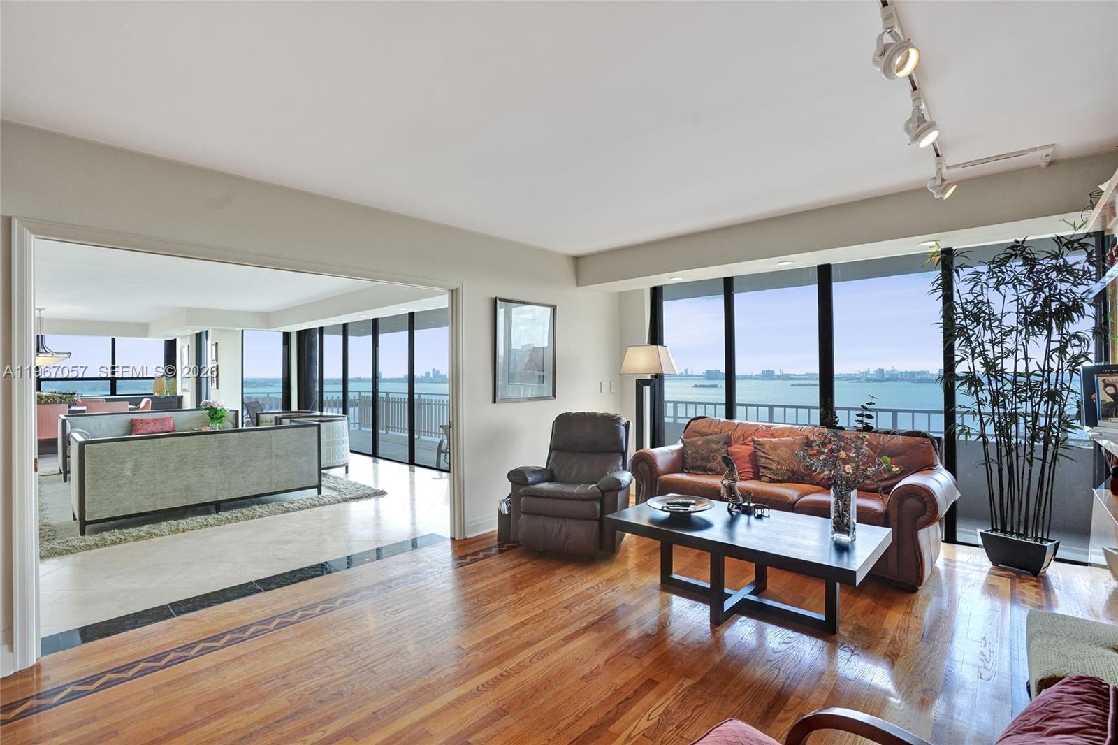 11113 Biscayne Blvd 1757