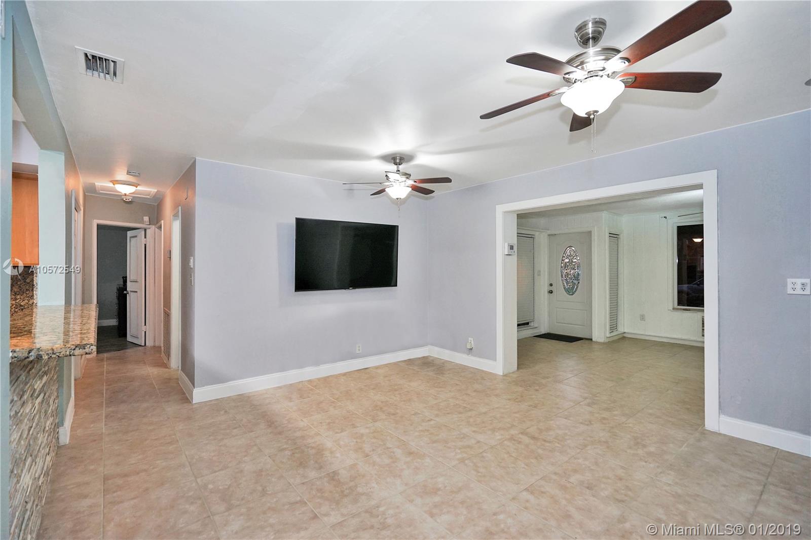 BOCA WOODS IN - Residential