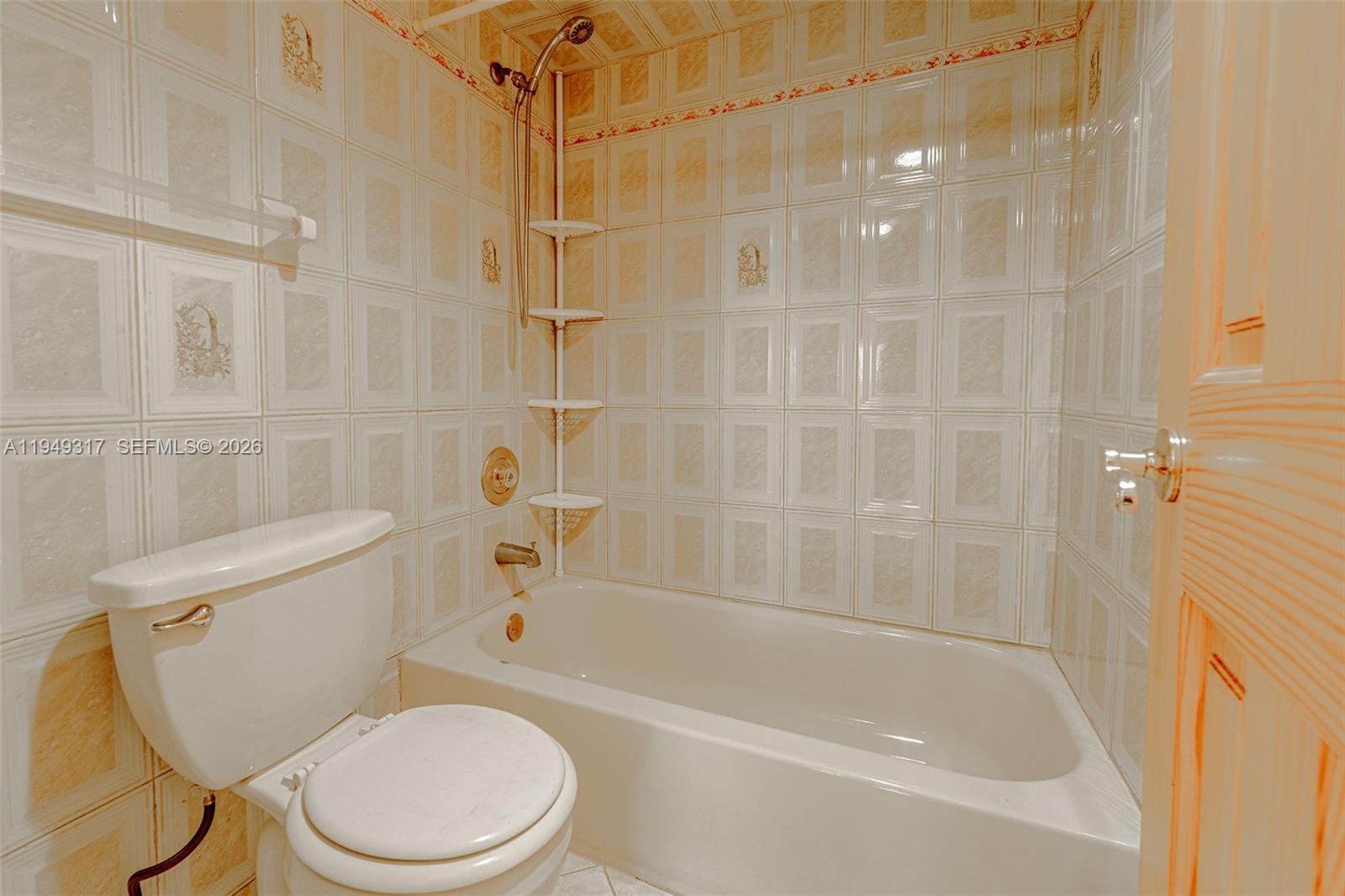 MARBELLA TOWER CONDO - Residential