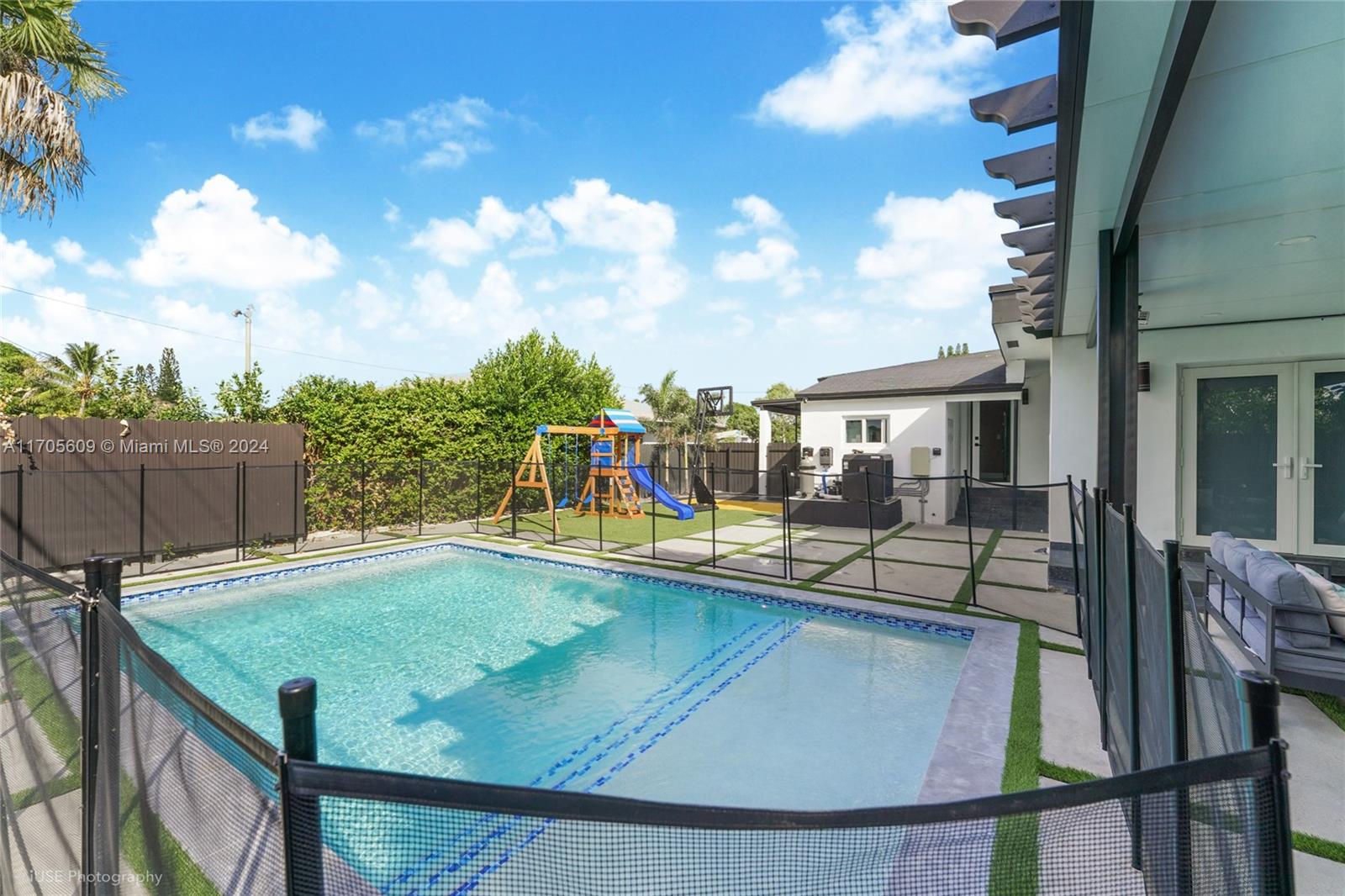 1ST ADDN TO PANULETA GARD - Residential