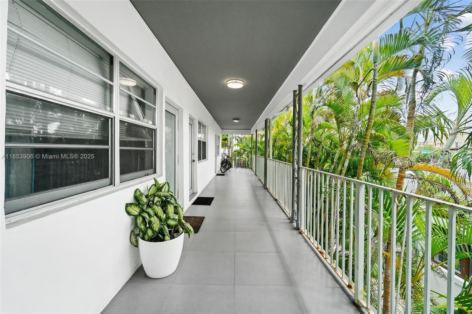 1604 Drexel Ave 203