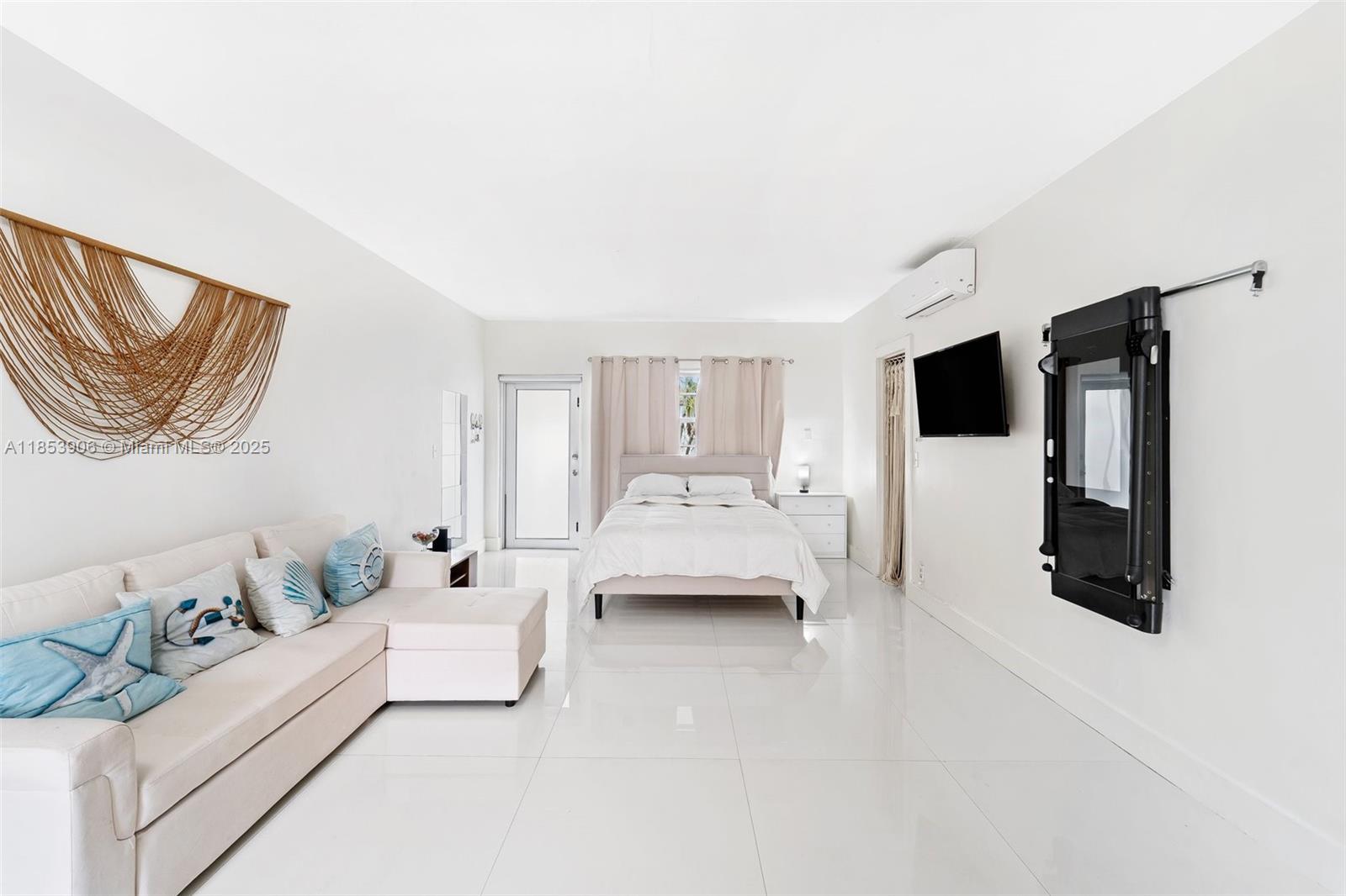 1604 Drexel Ave 203