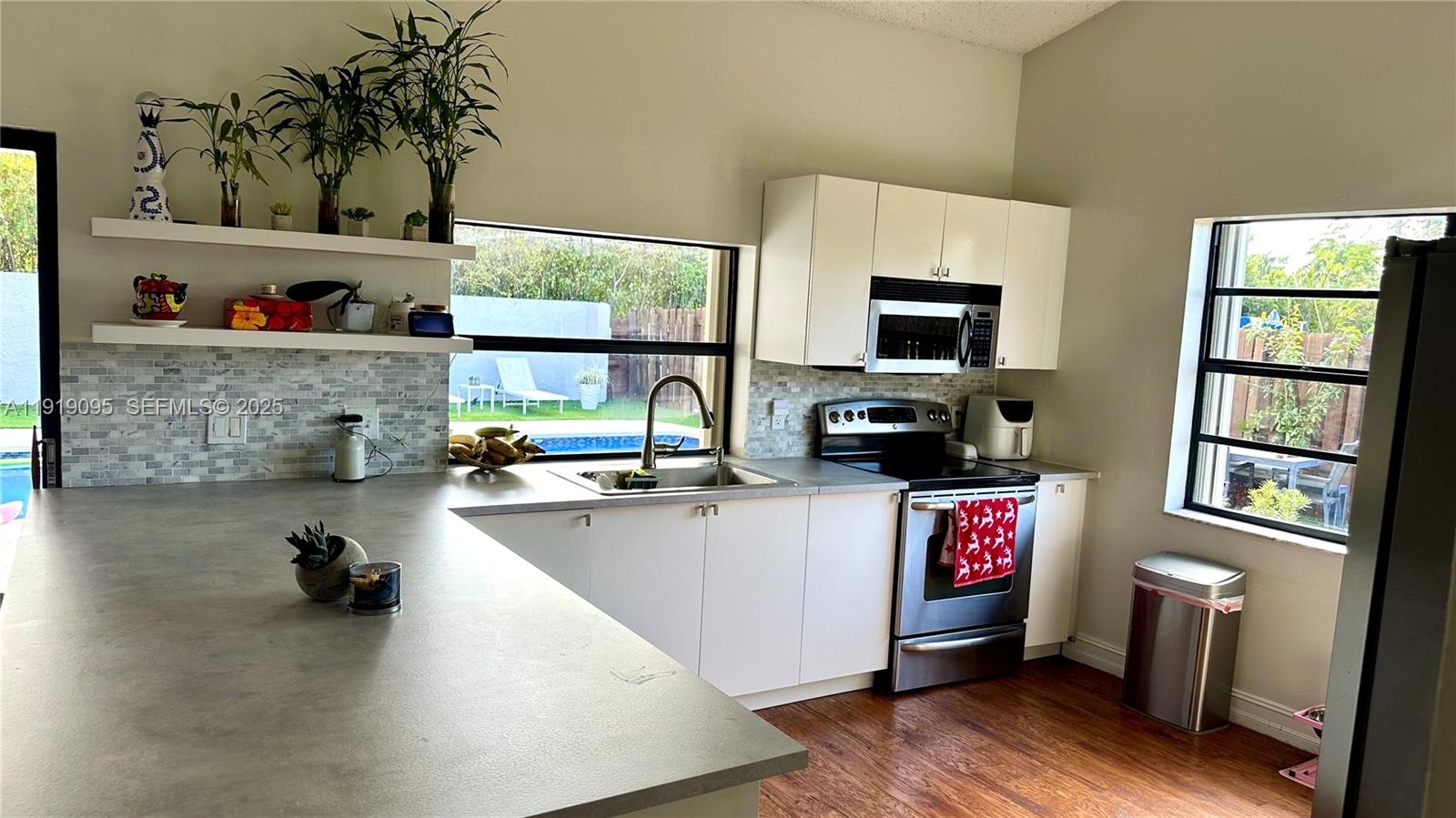 BONAVENTURE LAKES ADD 2 - Residential Lease