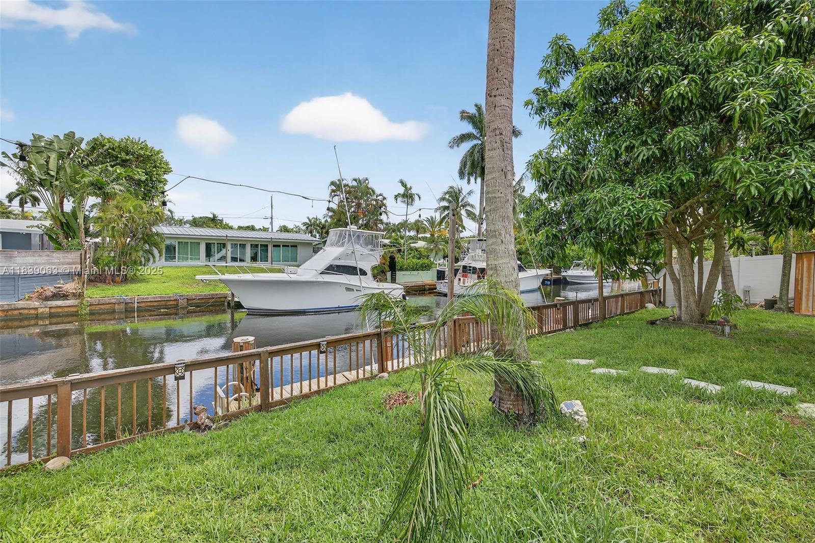 LAUDERDALE ISLES NO 2 - Residential