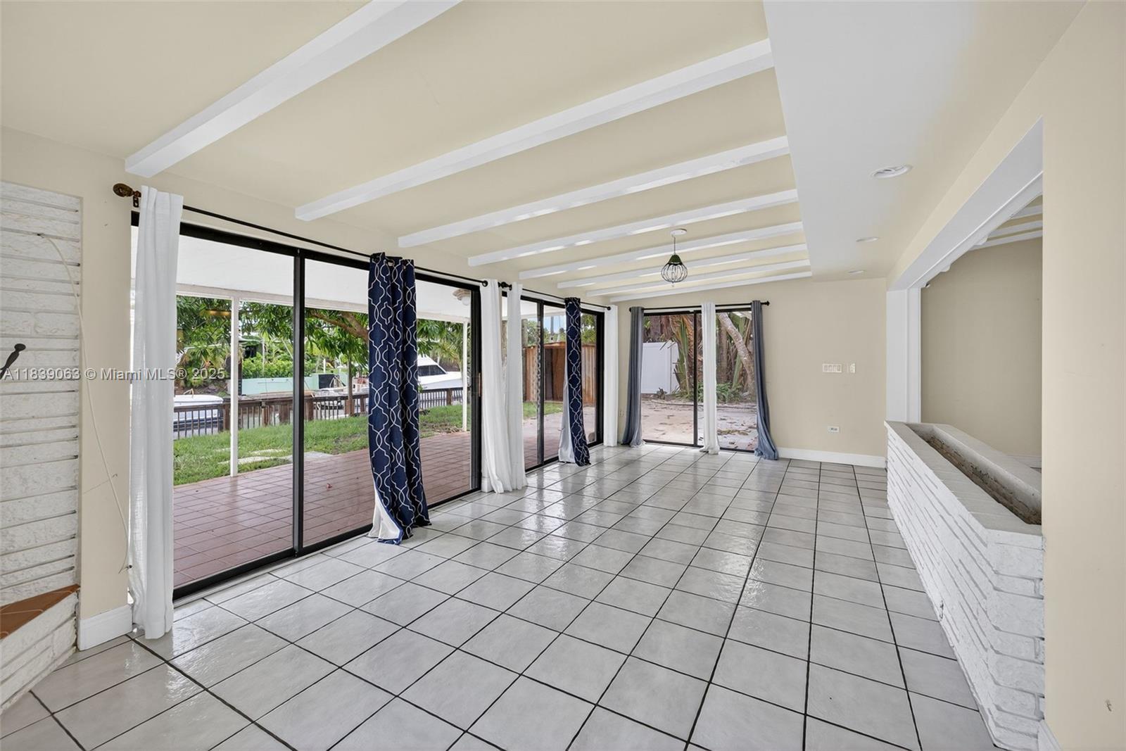 LAUDERDALE ISLES NO 2 - Residential