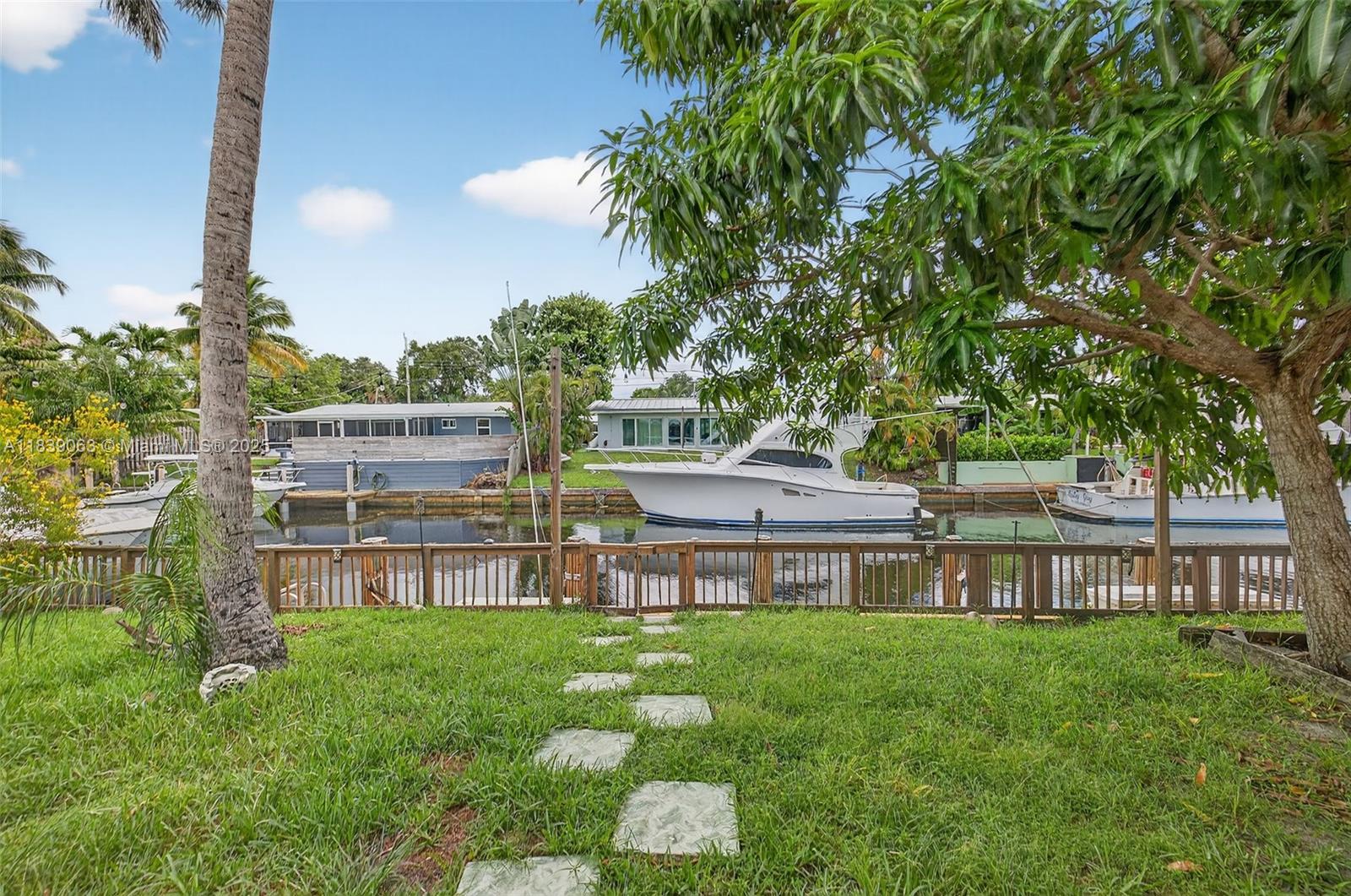 LAUDERDALE ISLES NO 2 - Residential