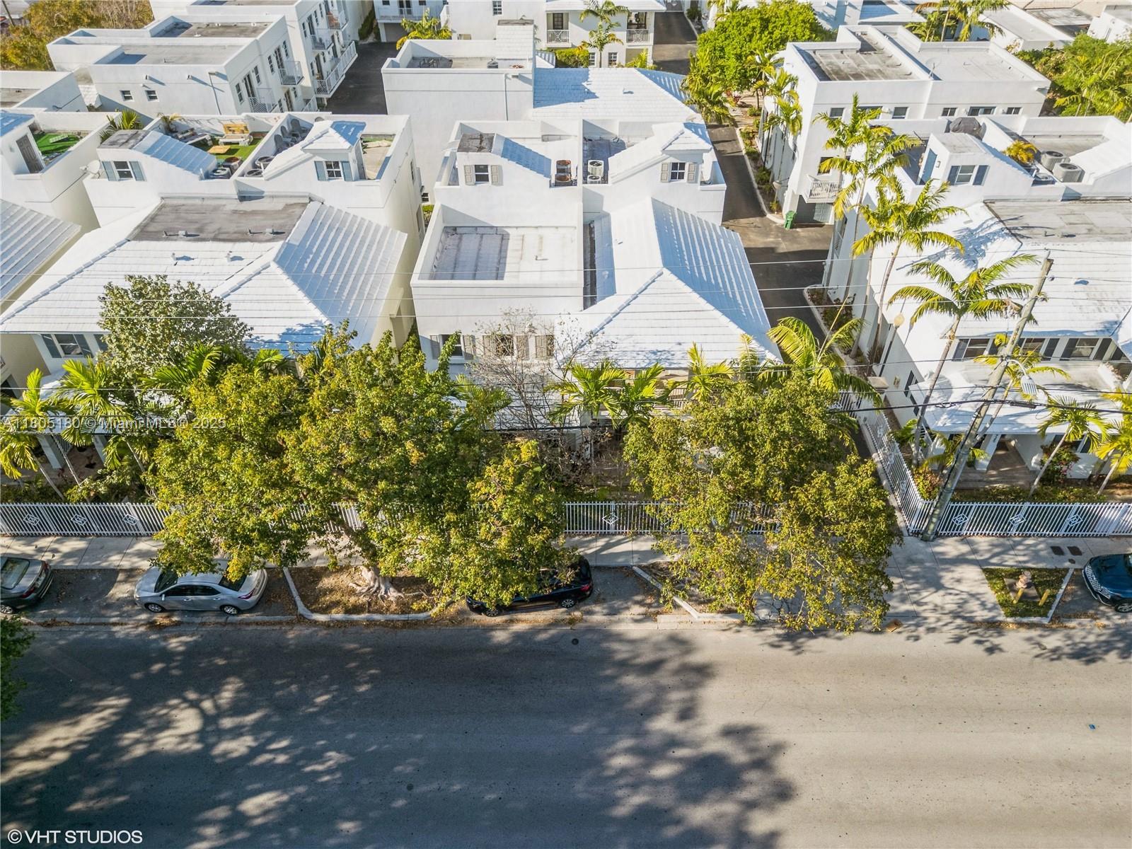 ROADS END VILLAGE CONDO - Residential