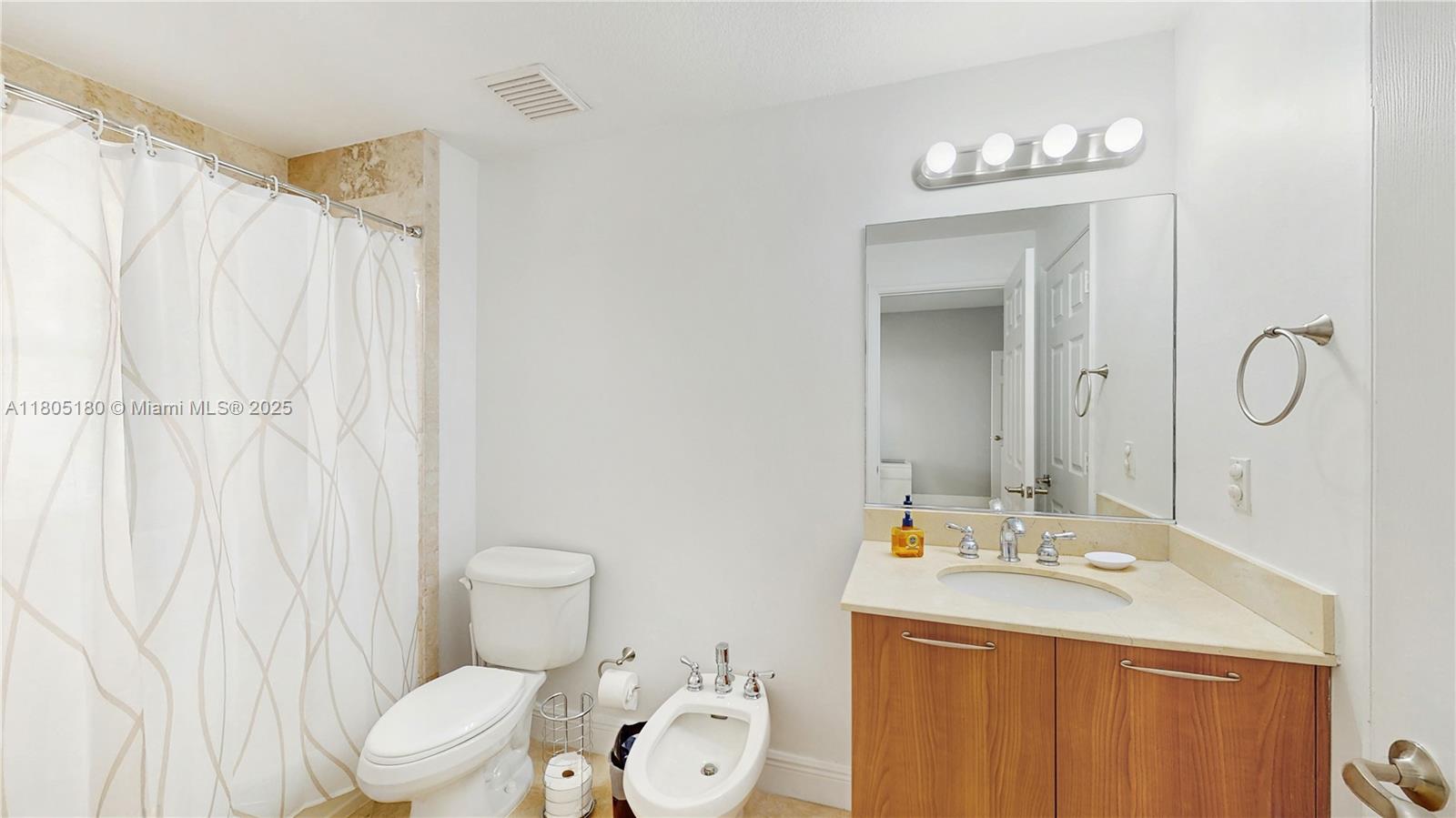 ROADS END VILLAGE CONDO - Residential